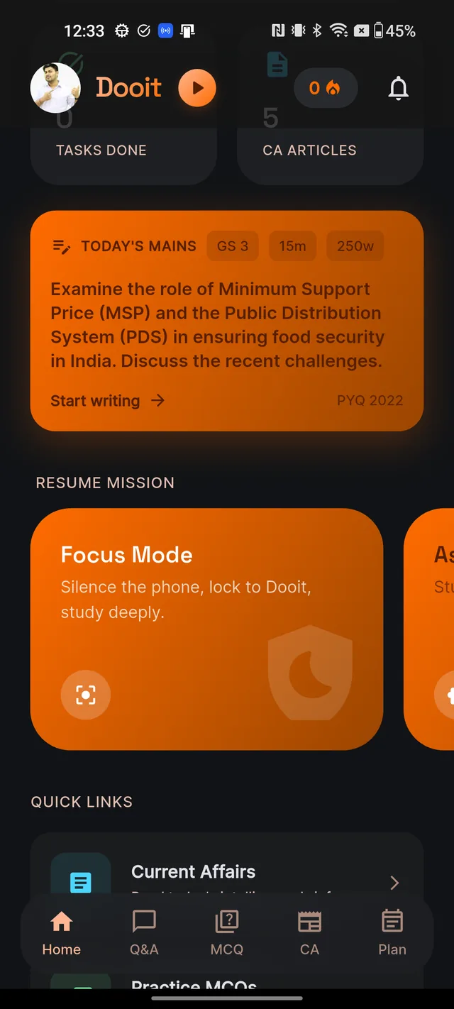 Orange Focus Mode card on the Home screen carousel with the subtitle about silencing the phone and locking to Dooit